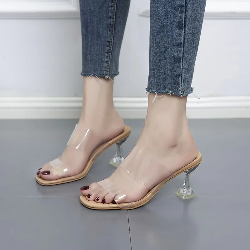 2023 Yaz Yeni Şeffaf Tek kelime Kemer Büyük Boy Sandalet kadın Giyim Kristal Topuk Seksi burnu açık Rahat Sandalet Kadın