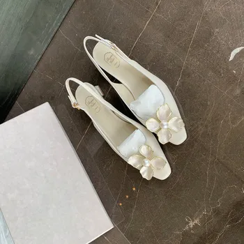 Koovan Kadın Sandalet 2022 Yeni Trend Kare Çiçek Sandalet Sığ Kadın Sonrası İnci Baotou Hava Kalın Tek Ayakkabı