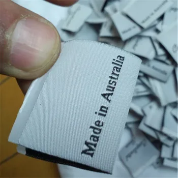 1000 ADET Özel Şam polyester giyim etiketleri merkezi kat beyaz Boyun dokuma etiket 5 * 3 cm
