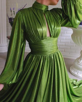 2022 Yeni Parlak Peridot Bel Halter Boyun Büyük Salıncak Seksi Avokado Yeşil Elbise Bayanlar Uzun kollu Düşük boyun Zarif uzun elbise